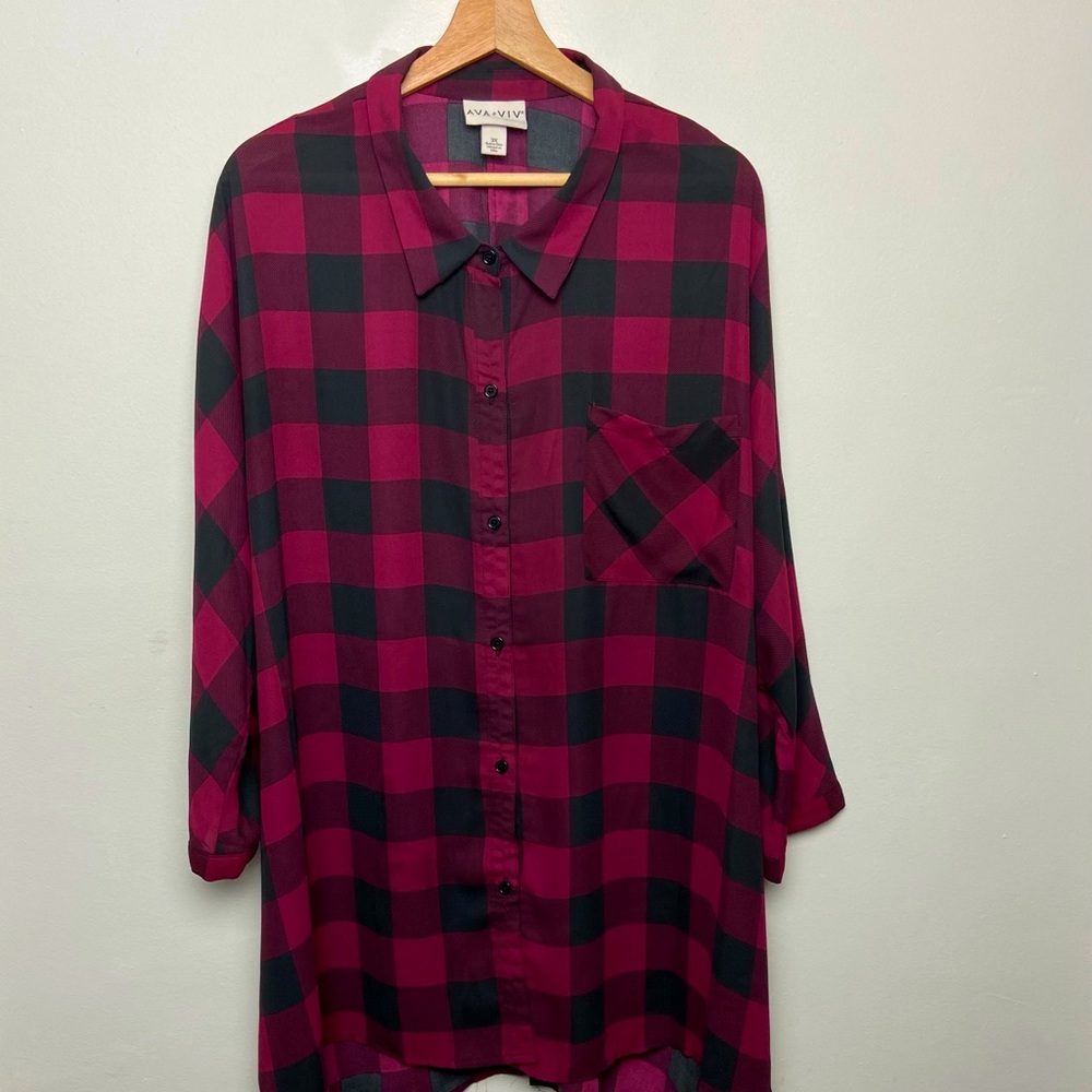 Ava + Viv Women’s Red and Black Plaid Button Up Tunic